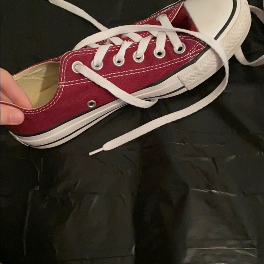 Converse! - Picture 2 of 3